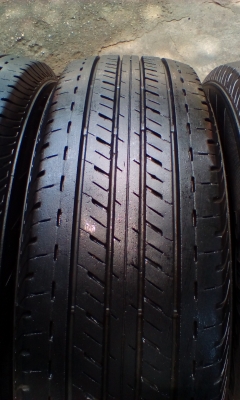 ยางบริสโตน 205/70/15ปี13 ชุด3200บ. รับเอง 3000บ.