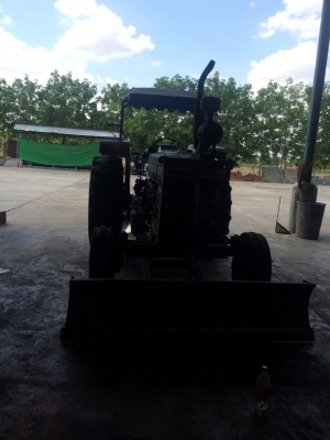 ขายFORD 6610 เสื้อลาย  เก่านอก ทะเบียนพร้อม สภาพสวยใ้งานได้เลย