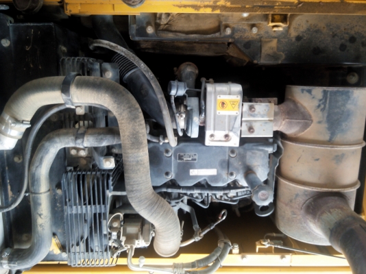 ขายรถแบคโฮ KOMATSU PC200-7 กับ KOMATSU PC160-8 ราคาคันละ 1500000