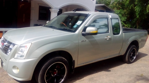 อีซูซุปี08รถบ้านแท้ๆๆวิ่ง70000โล