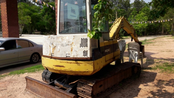 ขายด่วน  KOMATSU PC40-5สภาพสวยพร้อมใช้งาน เครื่องปั้มดี เอวแน่น ช่วงล่างสวย เอกสารสัญญาซื้อขาย
