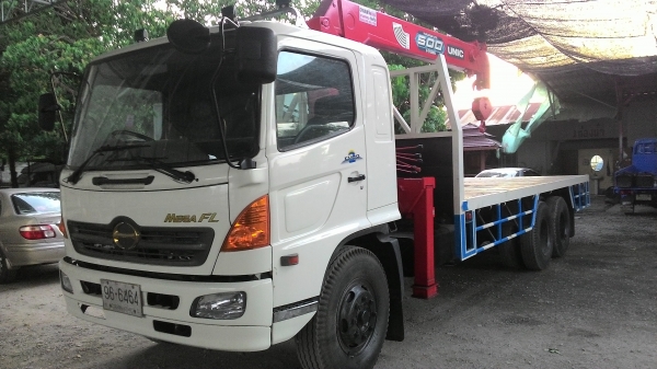 ขายรถ 10 ล้อ HINO MEGA เพลาเดียว ติดเครน5ตันสนใจติดต่อ081-6577048คุณตุ๊กตา