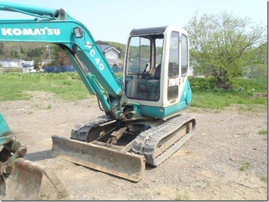 รถขุด Komatsu PC40-7 รถญี่ปุ่น โทร. 080-6565422 (หนิง)