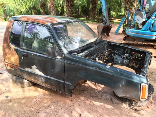 หัวเก๋ง L200 ไซโคลน แอร์โร่บอดี้