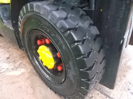 ขายโฟล์คลิฟท์ HYSTER รุ่น H 2.5 TX- EL เสาคู่ สูง 4 เมตร ใช้แก๊ส