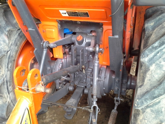 ลดราคาสุด ๆ ไปเลยครับ  245,000  คูโบต้า L3608 รถเก็บงานใหม่ พร้อมใช้ อุปกรณ์ ใบมีดดันหน้า ฝานพรวน 6 &times; 22 ใหม่ รถใช้งานปกติครับ