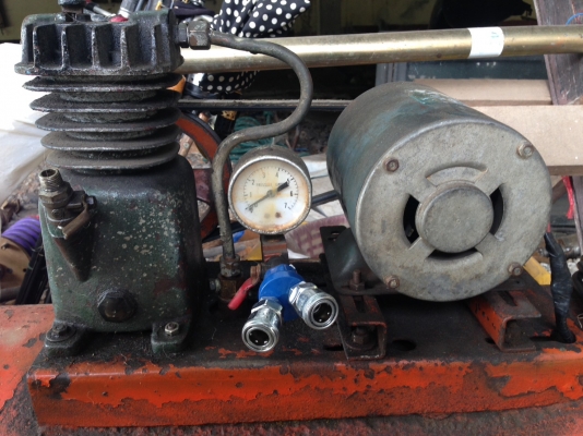 ขายปั๊มลม 36 ลิตร มอเตอร์ 1/4 แรง