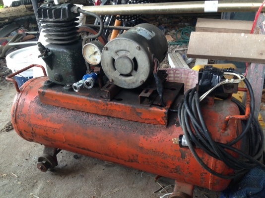 ขายปั๊มลม 36 ลิตร มอเตอร์ 1/4 แรง