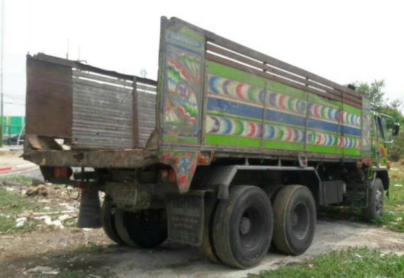 สิบล้อ อีซูชุ ร็อคกี่ FVM12M175สโลส 2เพาใหญ่ สภาพดีสวยพร้อมใช้งาน ทะเบียนพร้อมโอน