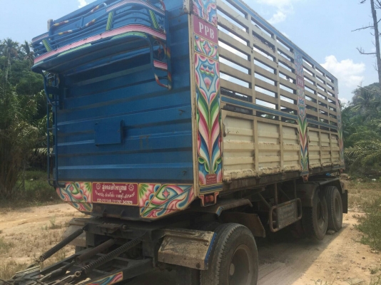 22ล้อแม่ลูก..360แรง ปี53 ดั้มคอกเกษตร..รถสวย.