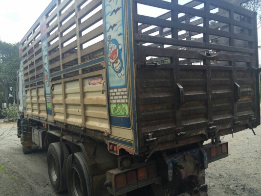 22ล้อแม่ลูก..360แรง ปี53 ดั้มคอกเกษตร..รถสวย.