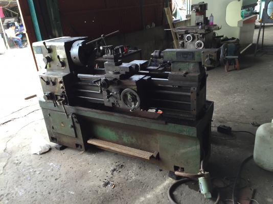 ขายกลึง5ฟุตครึ่ง3เพลามีเบรคใต้หวันจี๋2สปีดอุปกรณ์ครบราคาแจ๋วๆครับ