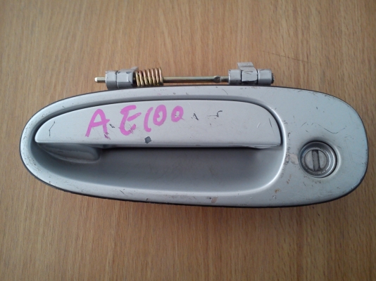 มือเปิดประตูหน้า ข้างซ้าย TOYOTA AE100 AE101 หรือ สามห่วง มาริโน่