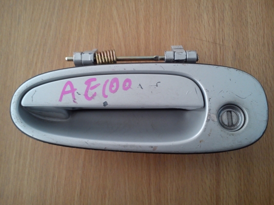 มือเปิดประตูหน้า ข้างซ้าย TOYOTA AE100 AE101 หรือ สามห่วง มาริโน่