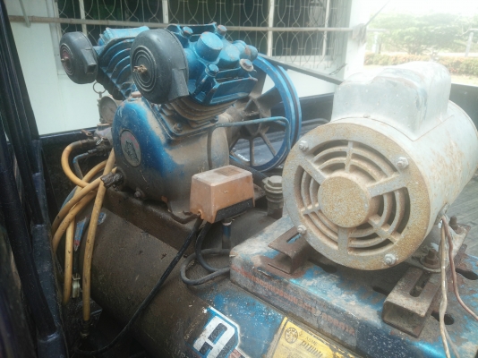 ขายปั้มลม puma 1 แรง 2 สูบถัง92ลิตร ใช้งานปกติ