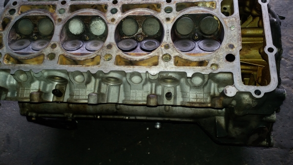 ฝาสูบ benz 111 c200 c180 e200 w124 w202