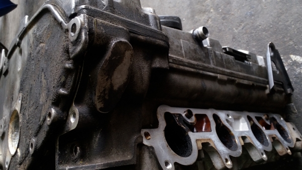 ฝาสูบ benz 111 c200 c180 e200 w124 w202