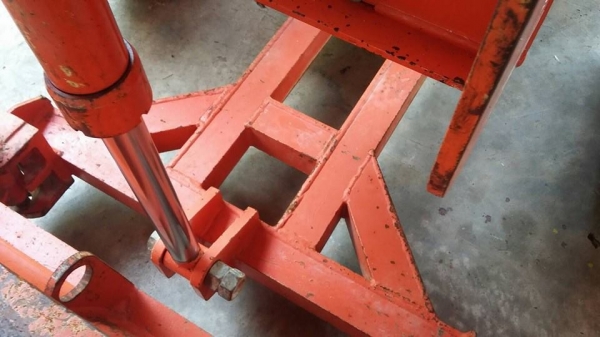 ขายรถไถ KUBOTA L4708 อุปกรณ์ครบ ดันหน้า ผานหลัง โรตารี่ รถสวยใช้งานน้อย เอกสารพร้อมโอน สนใจโทร 090-8588220คุณนะ 093-3258446คุณบิว หรือเข้าดูสินค้าอื่นๆได้ที่ www.narong2truck.com หรือ www.truck.in.th/498 หรือเพจFacebook ณรงค์ ซื้อขายรถมือสอง (เว็บไซต์ส่วน