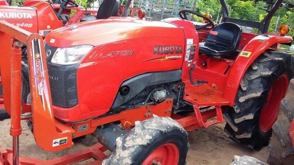 ขายรถไถ KUBOTA L4708 อุปกรณ์ครบ ดันหน้า ผานหลัง โรตารี่ รถสวยใช้งานน้อย เอกสารพร้อมโอน สนใจโทร 090-8588220คุณนะ 093-3258446คุณบิว หรือเข้าดูสินค้าอื่นๆได้ที่ www.narong2truck.com หรือ www.truck.in.th/498 หรือเพจFacebook ณรงค์ ซื้อขายรถมือสอง (เว็บไซต์ส่วน