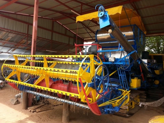 ขายรถเกี่ยวข้าว ไอ้หนุ่มไวไฟ เครื่องบน195 ตัวเดิน12 ปั้มไดกิ้น ทำงานเร็ว รถสวยสภาพพร้อมใช้งาน สนใจโทร 090-8588220คุณนะ 093-3258446คุณบิว หรือเข้าดูสินค้าอื่นๆได้ที่ www.narong2truck.com หรือ www.truck.in.th/498 หรือเพจFacebook ณรงค์ ซื้อขายรถมือสอง (เว็บไ