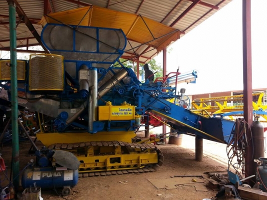 ขายรถเกี่ยวข้าว ไอ้หนุ่มไวไฟ เครื่องบน195 ตัวเดิน12 ปั้มไดกิ้น ทำงานเร็ว รถสวยสภาพพร้อมใช้งาน สนใจโทร 090-8588220คุณนะ 093-3258446คุณบิว หรือเข้าดูสินค้าอื่นๆได้ที่ www.narong2truck.com หรือ www.truck.in.th/498 หรือเพจFacebook ณรงค์ ซื้อขายรถมือสอง (เว็บไ