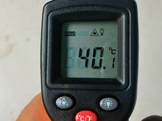 ปืนวัดอุณหภูมิยิงสำแสงอินฟาเรดเพื่อวัดแบบไม่ต้องสัมผัส ยี่ห้อ BENETECH วัดได้ตั้งแต่ -50  - 380 C สะดวดใช้งานง่าย วัดอุณหภูมิได้สูง