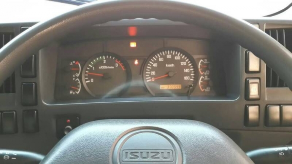 ขายดาวน์ FTR 240 ปี56 ตู้สิบบาน 7.5m พร้อมใช้ เจ้าของฝากขาย