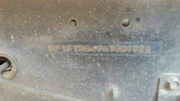 ขายดาวน์ FTR 240 ปี56 ตู้สิบบาน 7.5m พร้อมใช้ เจ้าของฝากขาย