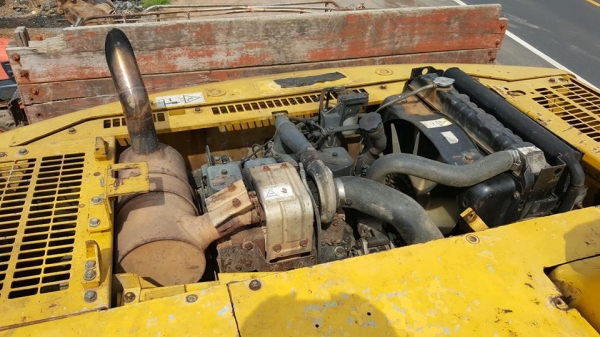 ขายรถขุดแบ็คโค komatsu PC120-6E ซีเรียล64357 ทำงานหมื่นกว่า ชม. เก่านอก2ปีไฟฟ้าเต็ม เอกสารใบอินวอยซ์ ขายรถขุดแบ็คโค komatsu PC120-6E ซีเรียล64357 ทำงานหมื่นกว่า ชม. เก่านอก2ปีไฟฟ้าเต็ม เอกสารใบอินวอยซ์