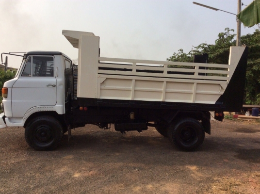 HINO KM 310 ดั๊ม เครื่อง 110 แรง เครื่องดี ยางดี ครัทซีสวย ขาย 250,000 บาท ศุภากร 081-1903107, 081-4252943