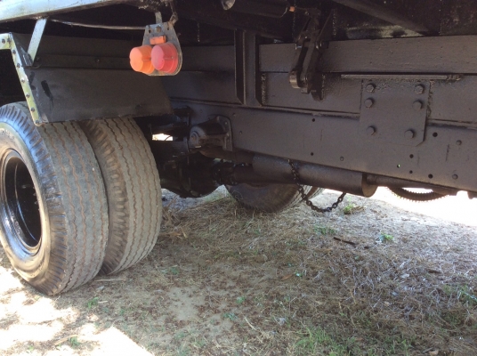 HINO KM 310 ดั๊ม เครื่อง 100แรง เครื่องดี ยางดี ครัทซีสวย ขาย 210,000 บาท ศุภากร 081-1903107, 081-4252943