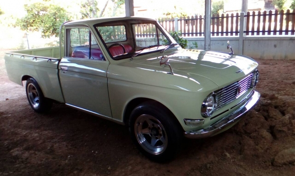 DATSUN 520 รุ่น 2 ตา DATSUN 520 รุ่น 2 ตา