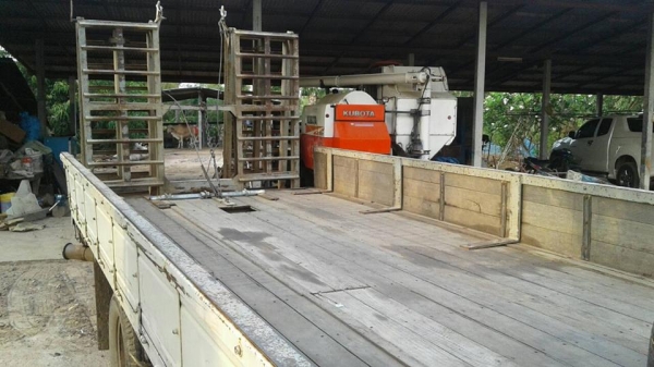 ขายรถ6ล้อ 115แรง ยาว5เมตร มีบันไดขึ้นรถเกี่ยว รถสวยสภาพพร้อมใช้งาน เอกสารพร้อมโอน สนใจโทร 090-8588220คุณนะ 093-3258446คุณบิว หรือเข้าดูสินค้าอื่นๆได้ที่ www.narong2truck.com หรือ www.truck.in.th/498 หรือเพจFacebook ณรงค์ ซื้อขายรถมือสอง (เว็บไซต์ส่วนตัว)