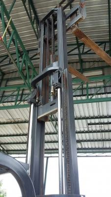 โฟคลิฟท์  NISSAN 25 เครื่องเบนซิน เก่านอกใช้งานแค่สองเดือน