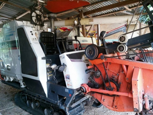 ขายรถเกี่ยวข้าว KUBOTA DC68G ปี53 รถสวยสภาพดี ใช้งานน้อย พร้อมใช้งาน สนใจโทร 090-8588220คุณนะ 093-3258446คุณบิว หรือเข้าดูสินค้าอื่นๆได้ที่ www.narong2truck.com หรือ www.truck.in.th/498 หรือเพจFacebook ณรงค์ ซื้อขายรถมือสอง (เว็บไซต์ส่วนตัว) หรือFacebook