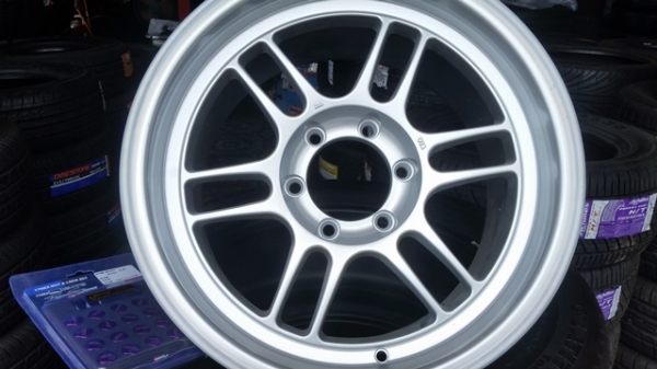 ขายล้อใหม่TE37*RPF1 18 9.5+10.5ยางใหม่255/55/18   4 ล้อ