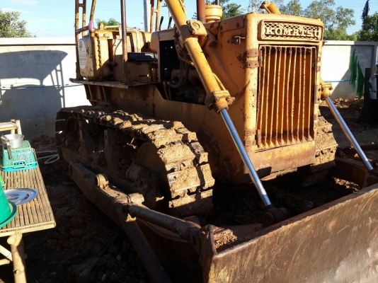 ขายรถแทรกเตอร์ KOMATSU D 50 - 15
