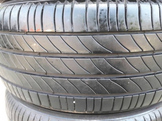 ยาง Michelin 235/50/18 ปี 14 ชุดล่ะ 8,500
