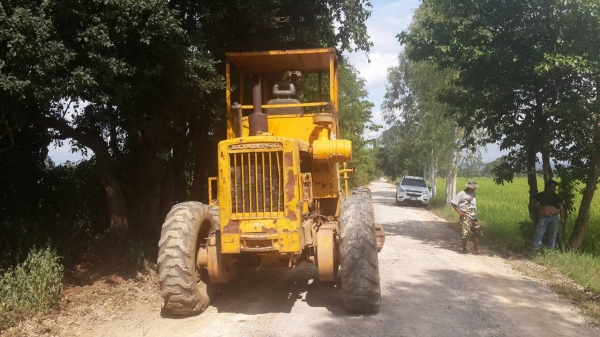 ขายรถเกรด KOMATSU GD 376 -H ขายรถเกรด KOMATSU GD 376 -H