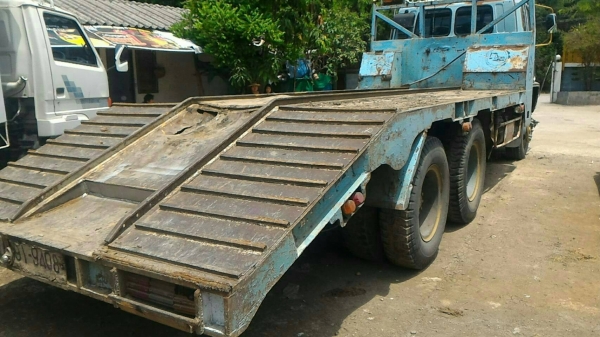 สิบล้อ อีซูชุ ร็อค FVZ32MF195 นางฟ้า 2เพาใหญ่ ช่วงล่าง ZF ท้ายลาก แม็คโค 200 สภาพดีเดิมๆสวย รถใช้งานประจำ เล่มทะเบียนพร้อม สิบล้อ อีซูชุ ร็อค FVZ32MF195 นางฟ้า 2เพาใหญ่ ช่วงล่าง ZF ท้ายลาก แม็คโค 200 สภาพดีเดิมๆสวย รถใช้งานประจำ เล่มทะเบียนพร้อม