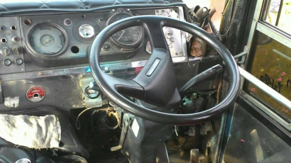 รถบัส ยี่ห้อเบนซ์ คัซซีเบนซ์เครื่องเบนซ์210เบรคแห้งดุมแปะ