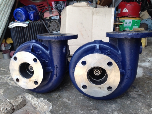 มาเพิ่มอีก 2หัวครับ หัวปั้มน้ำหอยโข่งสแตนเลสทั้งชุด Izumi made in Japan ขนาดเข้า 3นิ้ว ออก 3นิ้ว สภาพสวย พร้อมใช้งาน มี 2หัวครับ