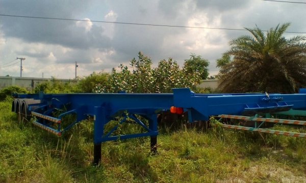 หางเทรลเลอร์ก้างปลา 40 ฟุต 3 เพลา