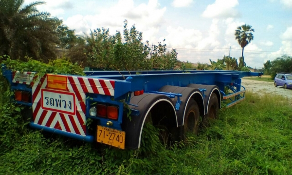 หางเทรลเลอร์ก้างปลา 40 ฟุต 3 เพลา