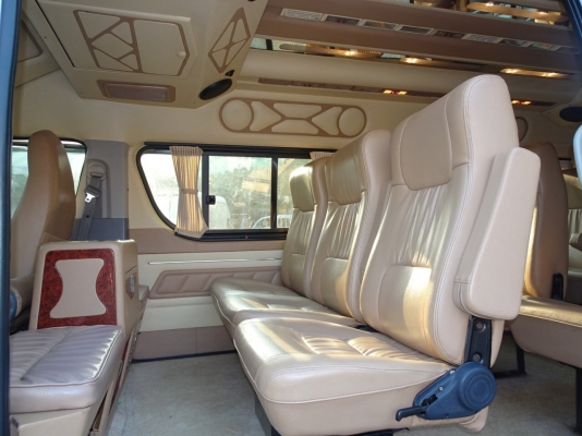 ขายรถตู้ ดีเซล2.5 ปี08 เกียMT สีเทา แต่งวีไอพี สี่แถว จัดเต็ม ขายรถตู้ ดีเซล2.5 ปี08 เกียMT สีเทา แต่งวีไอพี สี่แถว จัดเต็ม