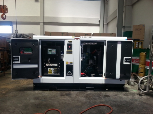 เครื่องปั่นไฟ 28KVA  3เฟส สินค้ารับประกัน1 ปี