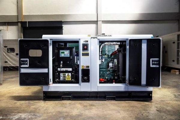 เครื่องปั่นไฟ 28KVA  3เฟส สินค้ารับประกัน1 ปี