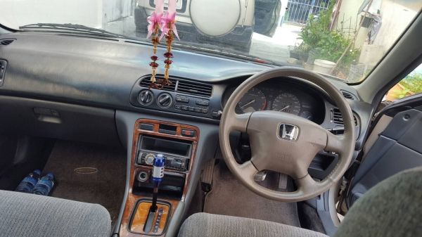 ขายแอคคอร์ดปี97 ไฟท้าย2ก้อน ออโต้ สวยๆพร้อมใช้ 77000 บาท 0804707359