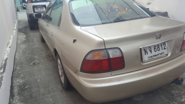 ขายแอคคอร์ดปี97 ไฟท้าย2ก้อน ออโต้ สวยๆพร้อมใช้ 77000 บาท 0804707359