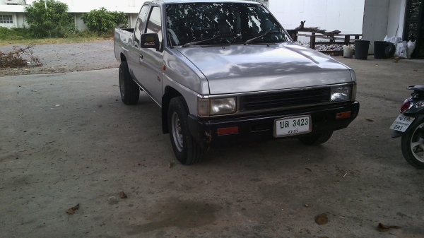 นิสสัน บิ๊กเอ็ม 2.5 จอโค้ง ปี1996 รถสวย